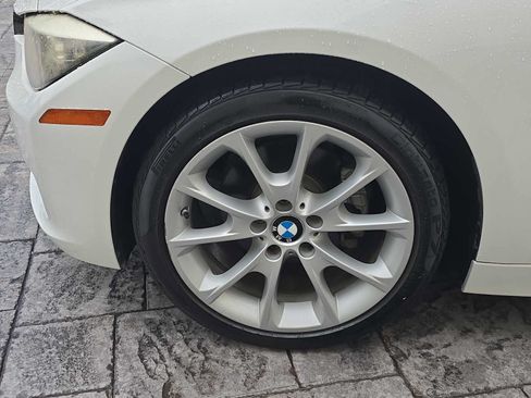 Used 2015 BMW 320i Sedan RWD image 8