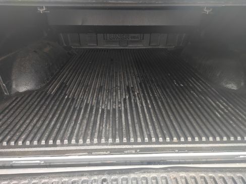 Used 2020 RAM 1500 Laramie w/ Sport Appearance Package AWD/4WD image 15
