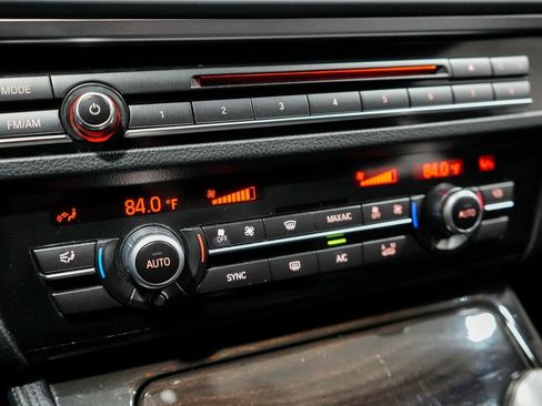 Used 2015 BMW 528i Sedan image 16