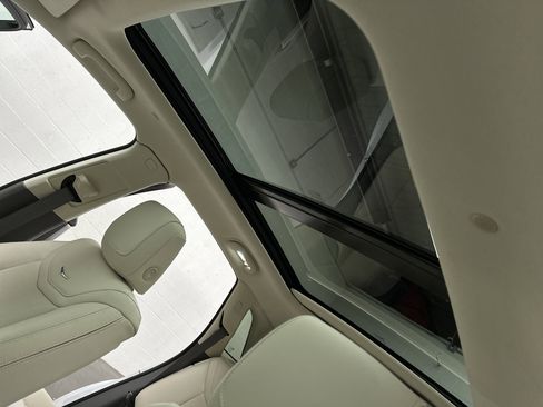 Used 2025 Cadillac XT5 Premium Luxury image 23