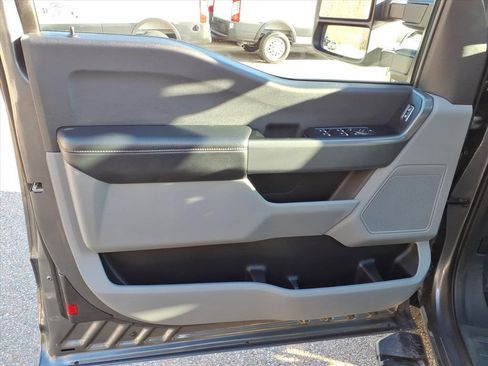 Used 2024 Ford F250 XLT w/ FX4 Off-Road Package image 19
