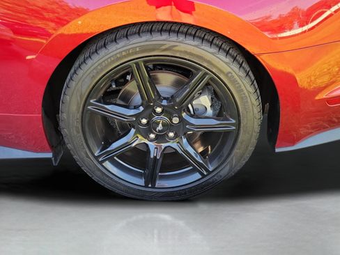 Used 2018 Ford Mustang GT Premium w/ Equipment Group 401A RWD image 24