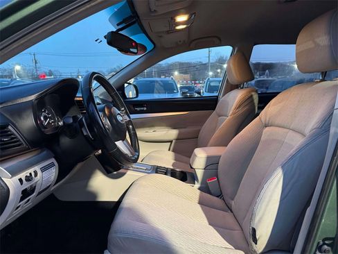 Used 2011 Subaru Outback 2.5i Premium w/ All-Weather Pkg image 13