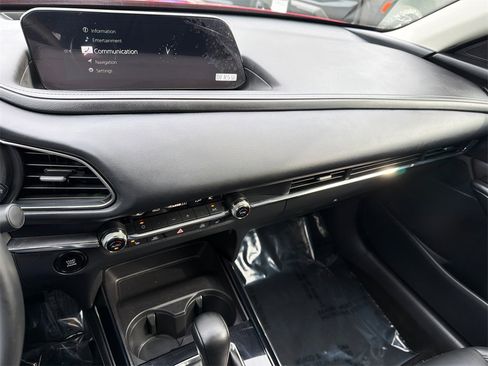 Used 2022 MAZDA CX-30 AWD 2.5 S w/ Preferred Package image 25