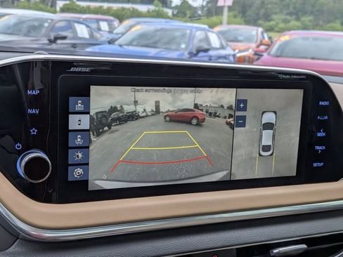 Used 2021 Hyundai Sonata Limited w/ Preferred Accessory Package FWD image 21