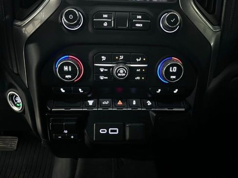 Used 2023 Chevrolet Silverado 2500 LT w/ Convenience Package image 26