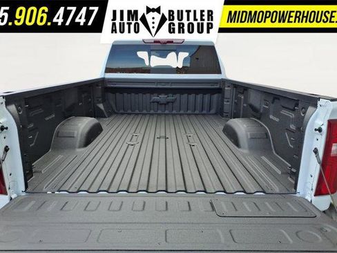 New 2026 Chevrolet Silverado 3500 High Country w/ High Country Premium Package AWD/4WD image 6
