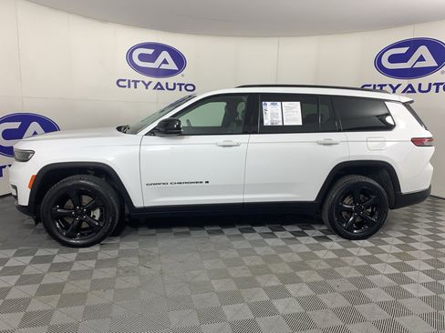 Used 2023 Jeep Grand Cherokee L Laredo image 6