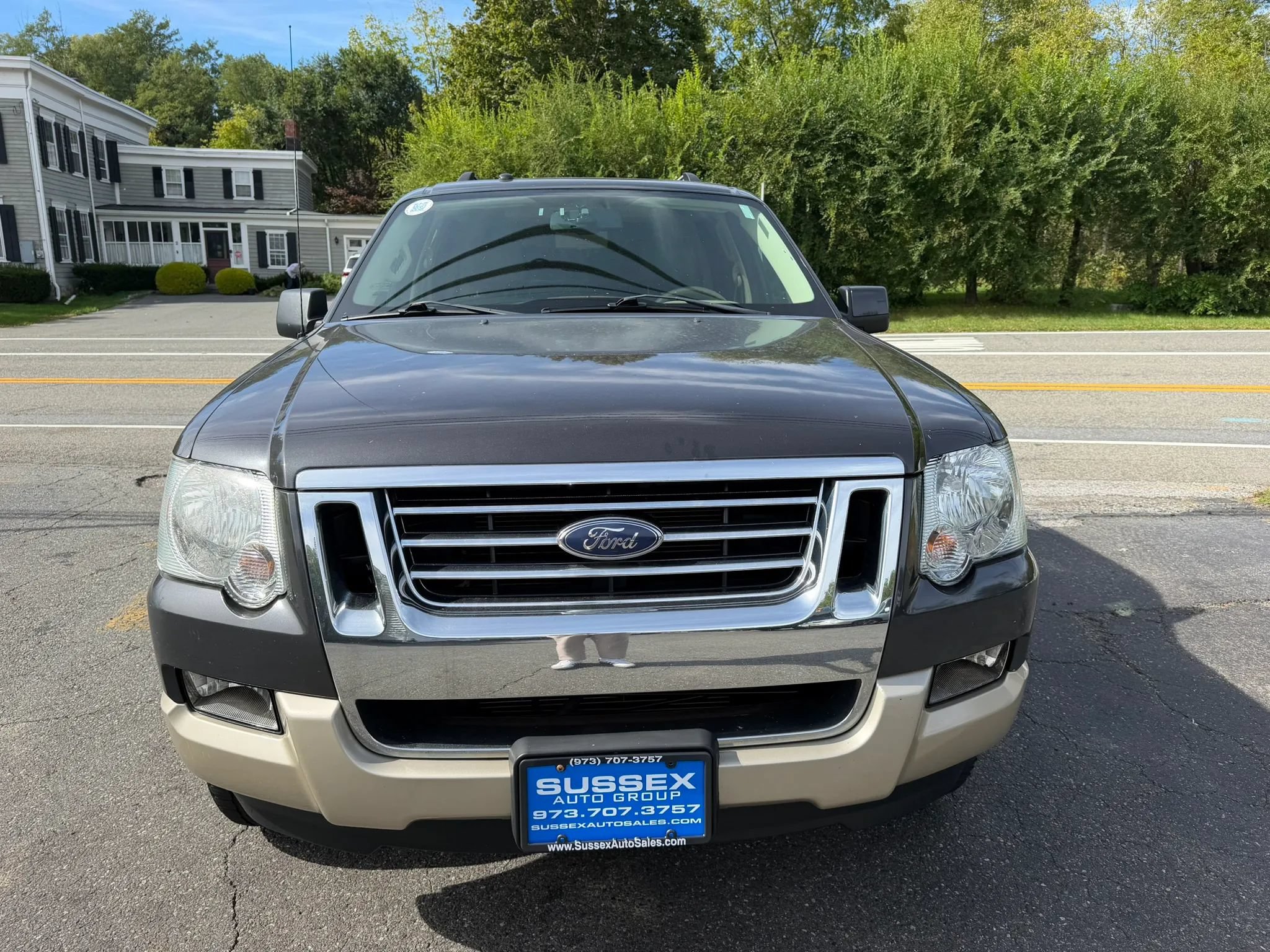 Used 2007 Ford Explorer Eddie Bauer AWD/4WD image 2