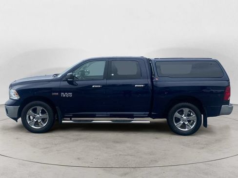 Used 2017 RAM 1500 Classic SLT w/ SLT Plus D←cor Group AWD/4WD image 8