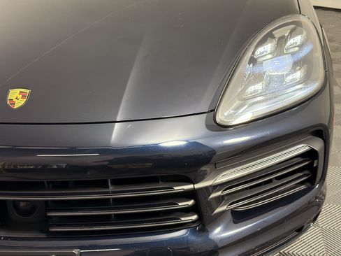 Used 2019 Porsche Cayenne S AWD/4WD image 12