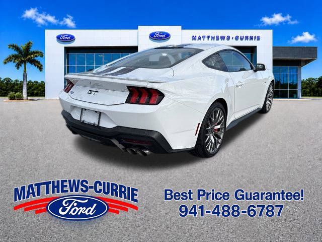 Used 2025 Ford Mustang GT Premium RWD image 4