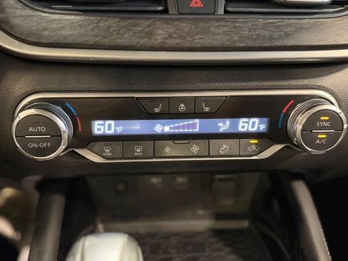 Used 2023 Nissan Altima 2.5 SL FWD image 33