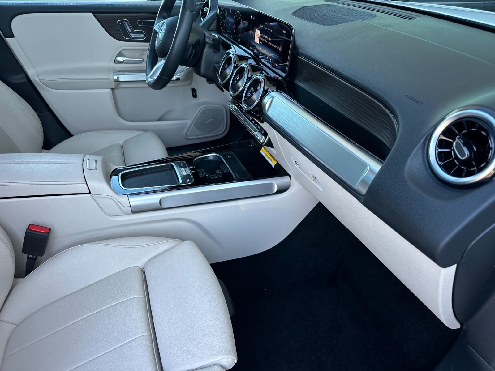 Certified 2026 Mercedes-Benz GLB 250 image 16