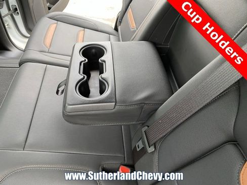 Used 2024 GMC Sierra 2500 AT4 w/ Technology Package image 49