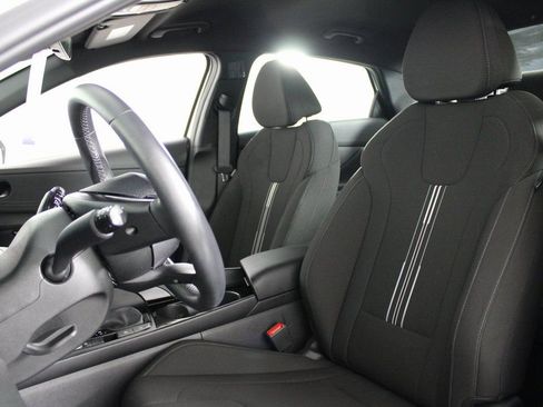 Certified 2025 Hyundai Elantra SEL image 14