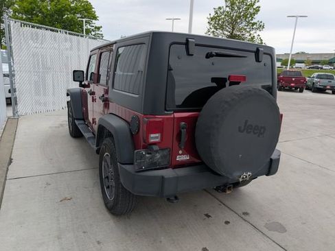 Used 2013 Jeep Wrangler Unlimited Rubicon w/ Connectivity Group AWD/4WD image 12