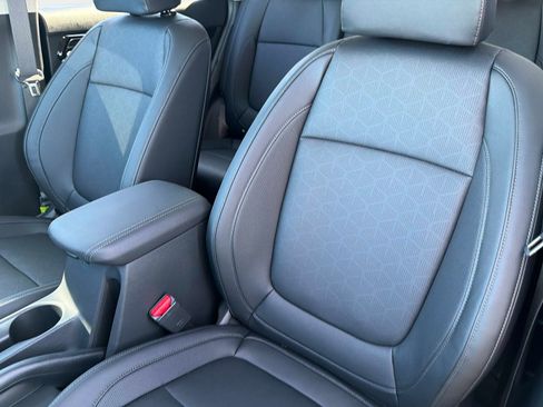 New 2026 Kia Seltos EX FWD image 17