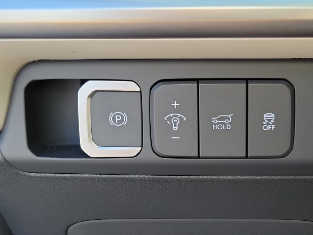 Used 2026 Hyundai Santa Fe SEL FWD image 18