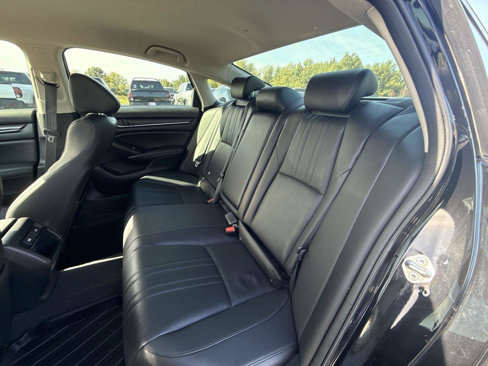 Used 2022 Honda Accord Sport Special Edition image 16