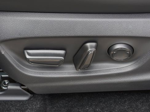 New 2026 Toyota Crown AWD/4WD image 17
