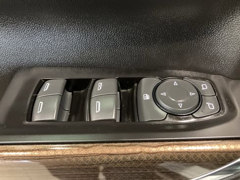 Used 2019 Chevrolet Silverado 1500 RST image 13