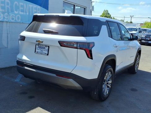 Used 2026 Chevrolet Equinox LT AWD/4WD image 6