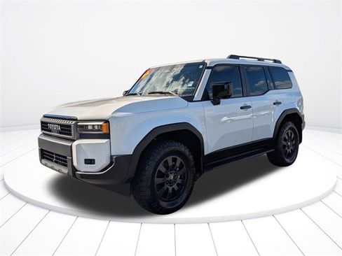 Used 2024 Toyota Land Cruiser image 20