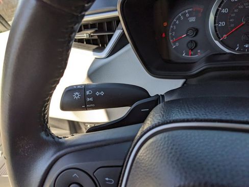 Used 2020 Toyota Corolla SE w/ SE Premium Package image 29