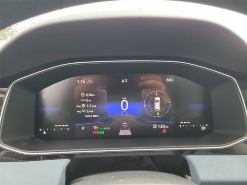 Certified 2025 Volkswagen Jetta SE image 30