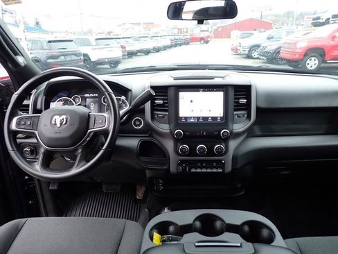 Used 2024 RAM 2500 Tradesman w/ Chrome Appearance Group image 18