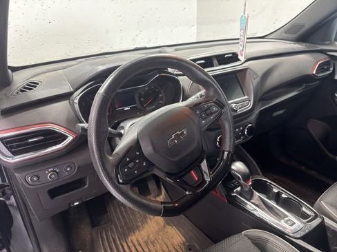 Used 2022 Chevrolet TrailBlazer RS FWD image 13