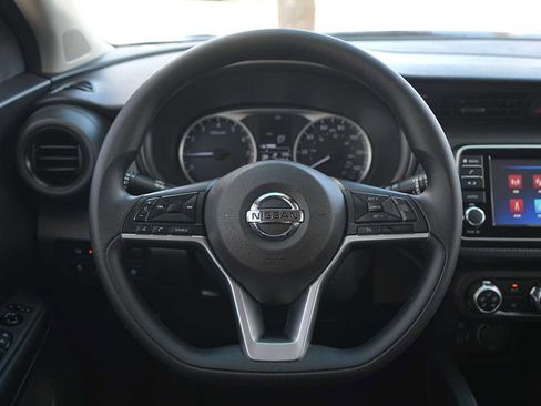 Used 2021 Nissan Kicks S FWD image 16