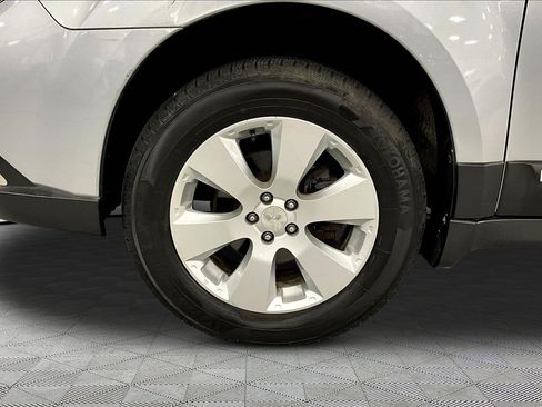 Used 2012 Subaru Outback 2.5i Premium AWD/4WD image 33