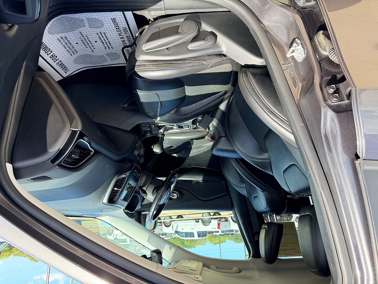 Used 2020 Jeep Cherokee Latitude Plus AWD/4WD image 11