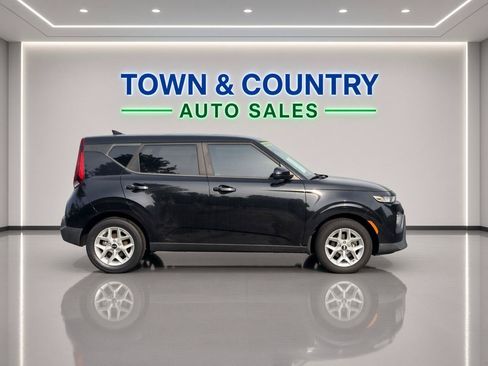 Used 2020 Kia Soul S FWD image 7