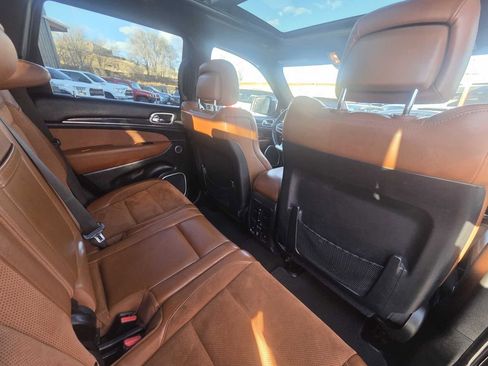 Used 2020 Jeep Grand Cherokee SRT w/ Trailer Tow Group IV image 11