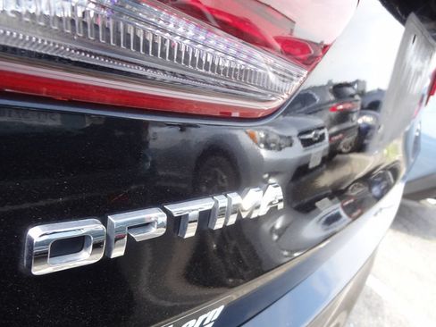 Used 2017 Kia Optima SX FWD image 7