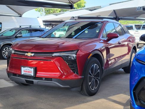 Used 2024 Chevrolet Blazer EV LT AWD/4WD image 2