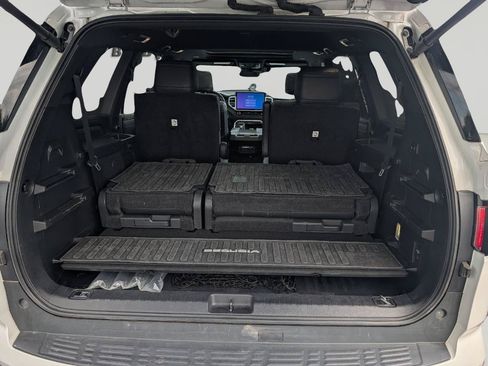 Used 2024 Toyota Sequoia Platinum AWD/4WD image 27