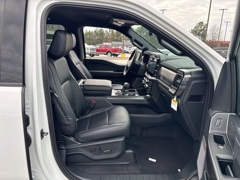 New 2025 Ford F150 Lariat w/ FX4 Off-Road Package image 24