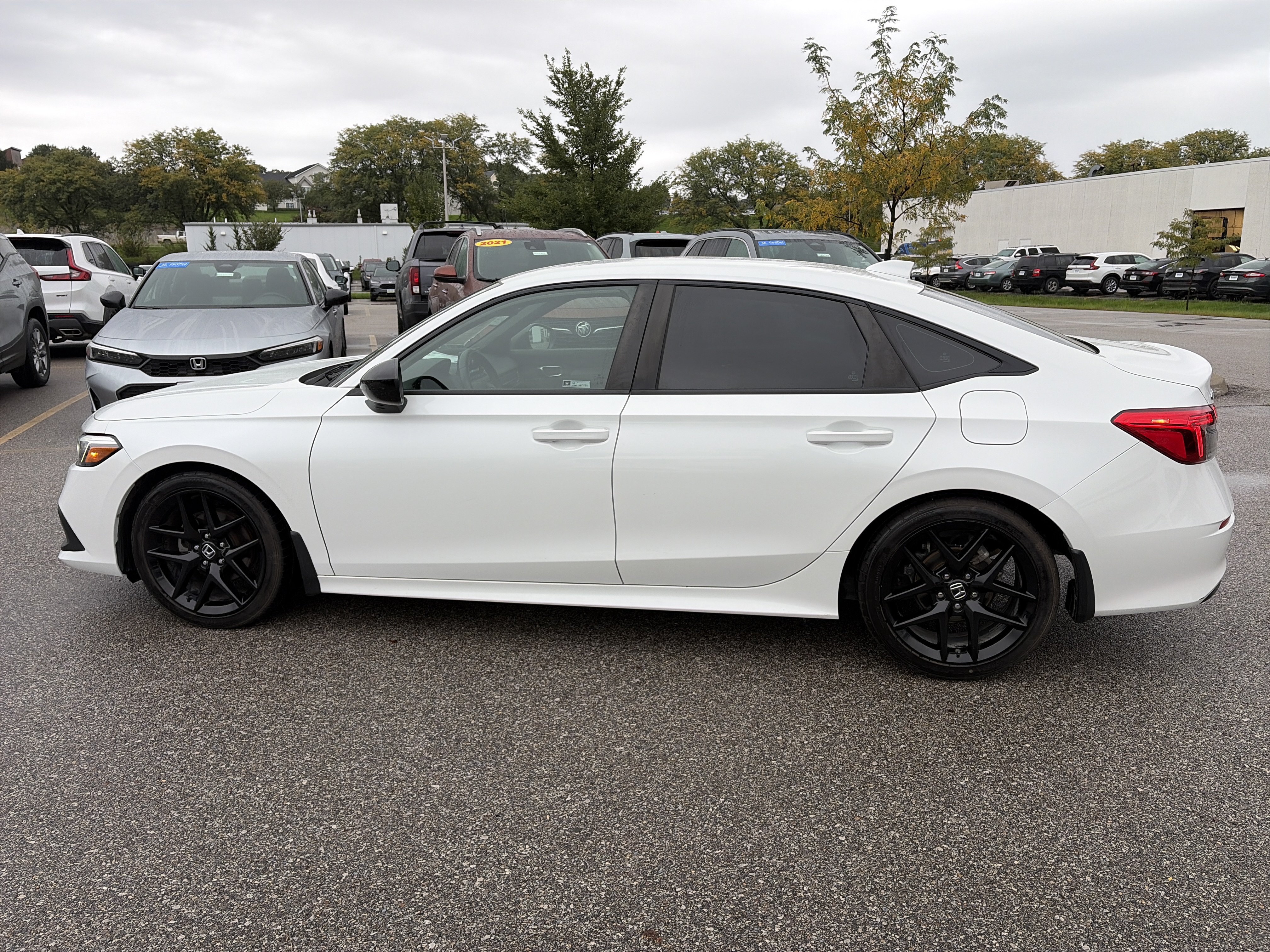Used 2022 Honda Civic Sport image 8