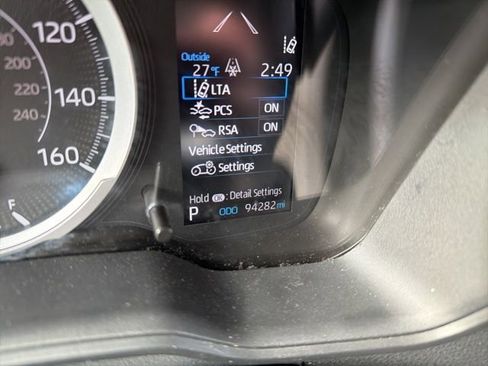 Used 2021 Toyota Corolla LE image 35