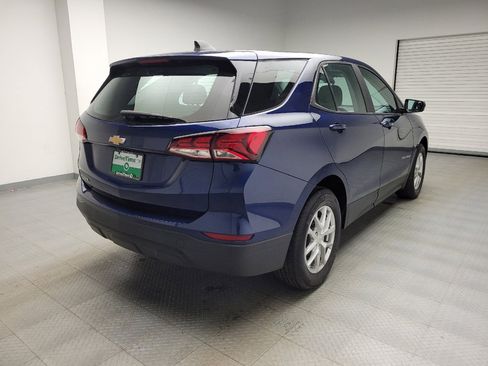 Used 2022 Chevrolet Equinox LS FWD image 9