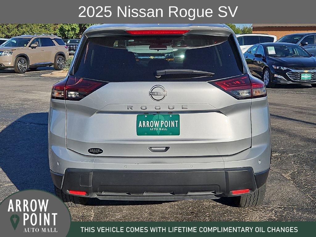 Used 2025 Nissan Rogue SV FWD image 10