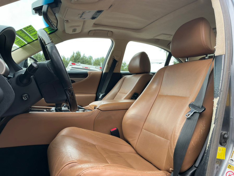 Used 2014 Lexus LS 460 AWD w/ Comfort Package image 18