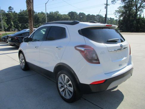 Used 2020 Buick Encore Preferred FWD image 10