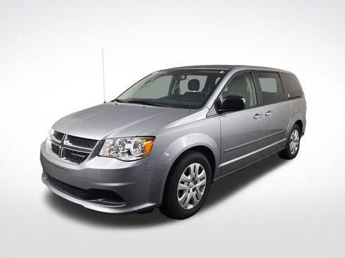 Used 2015 Dodge Grand Caravan SE w/ Quick Order Package 29E SE FWD image 2