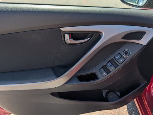 Used 2016 Hyundai Elantra Value Edition FWD image 12