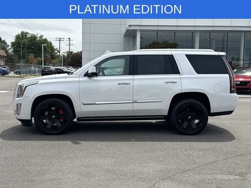 Used 2020 Cadillac Escalade Platinum AWD/4WD image 41